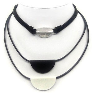Leatherette Choker Set